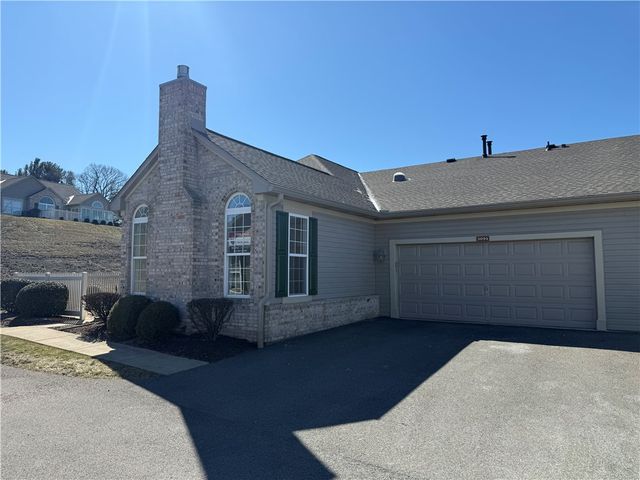 3094 Kensington Ct, Connoquenessing Twp, PA 16053