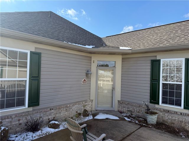 3094 Kensington Ct, Connoquenessing Twp, PA 16053