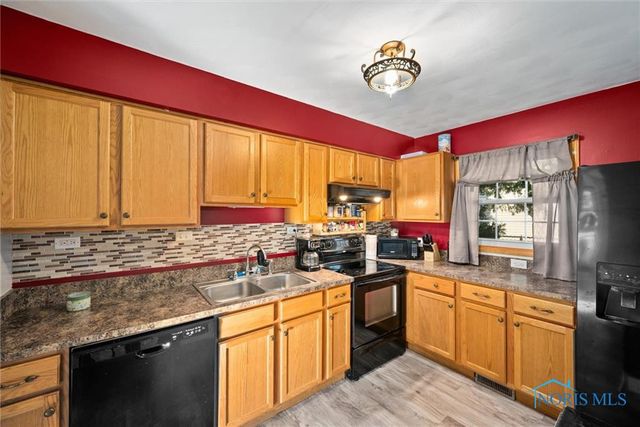 28855 Starlight, Perrysburg, OH 43551