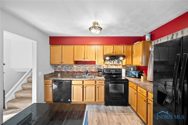 28855 Starlight, Perrysburg, OH 43551