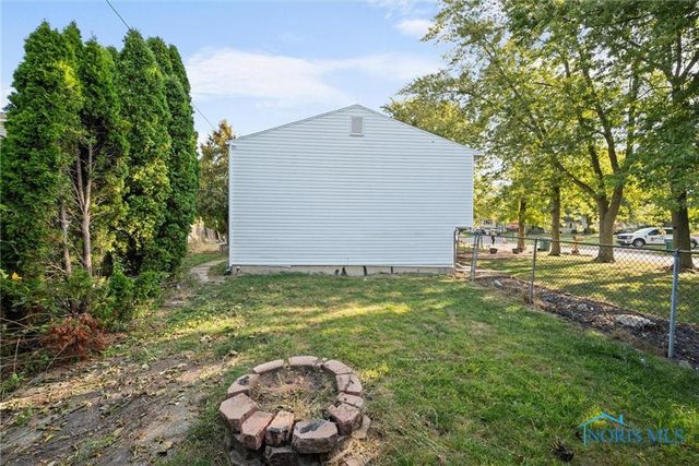 28855 Starlight, Perrysburg, OH 43551