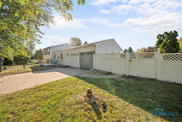 28855 Starlight, Perrysburg, OH 43551