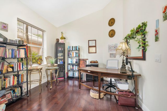 999 Lytham Court, West Palm Beach, FL 33411