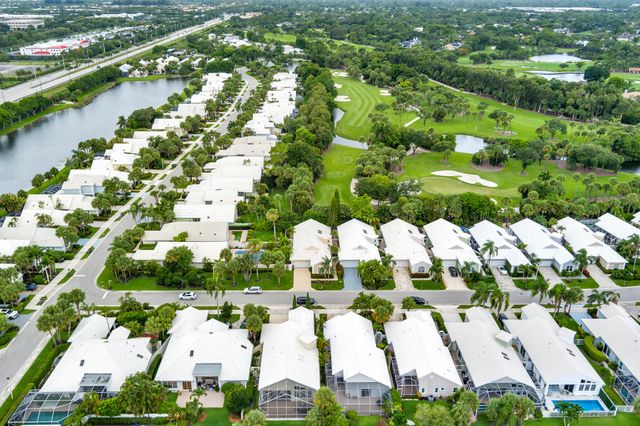 999 Lytham Court, West Palm Beach, FL 33411