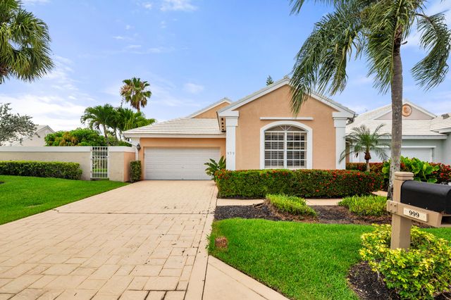 999 Lytham Court, West Palm Beach, FL 33411