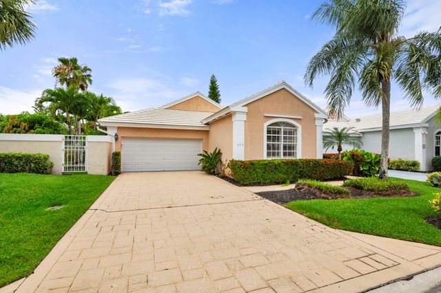 999 Lytham Court, West Palm Beach, FL 33411