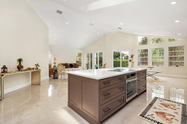 999 Lytham Court, West Palm Beach, FL 33411