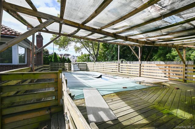 14527 13th Avenue, Whitestone, NY 11357
