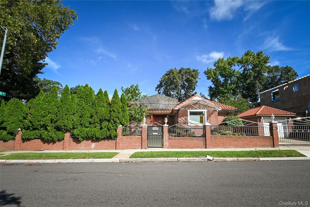 14527 13th Avenue, Whitestone, NY 11357 — exterior
