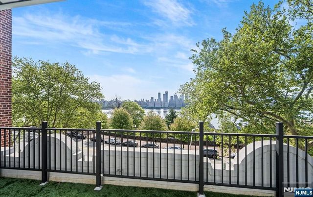 6115 Kennedy Boulevard, West New York, NJ 07093