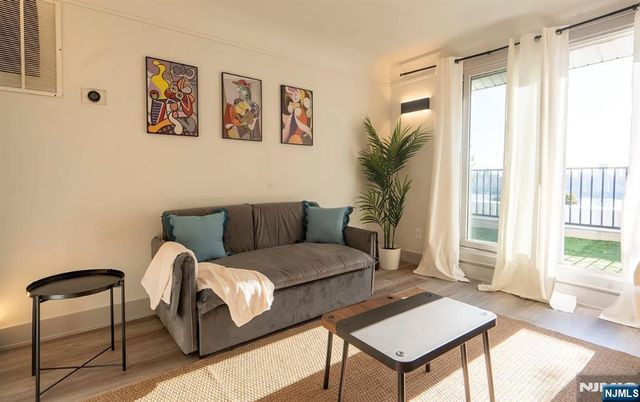 6115 Kennedy Boulevard, West New York, NJ 07093