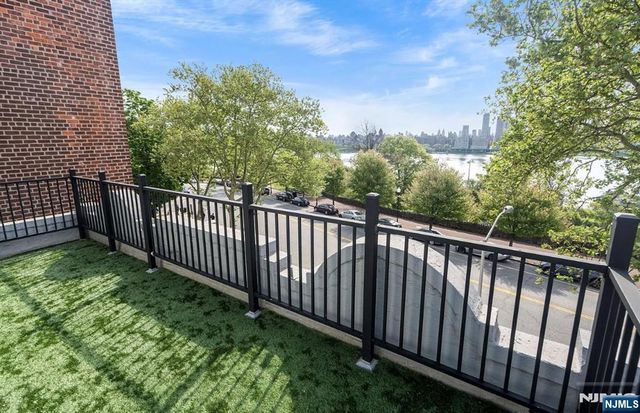 6115 Kennedy Boulevard, West New York, NJ 07093