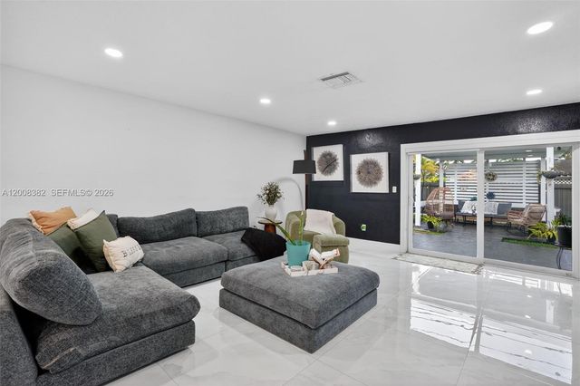 18931 SW 97th Ave, Cutler Bay, FL 33157