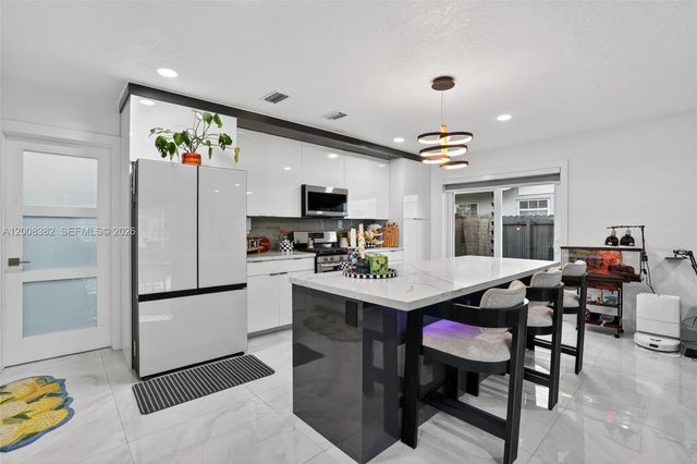 18931 SW 97th Ave, Cutler Bay, FL 33157