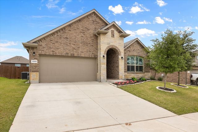 1509 Seabiscuit Drive, Granbury, TX 76049