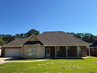 30260 Staffordshire Ct, Walker, LA 70785