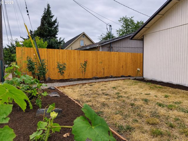 10316 Se LIEBE St, Portland, OR 97266