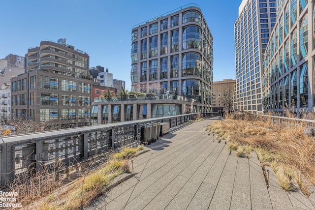 456 W 19th St Apt 4A, New York City, NY 10011