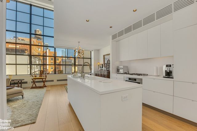 456 W 19th St Apt 4A, New York City, NY 10011