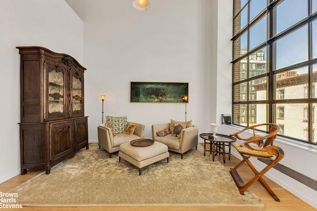 456 W 19th St Apt 4A, New York City, NY 10011