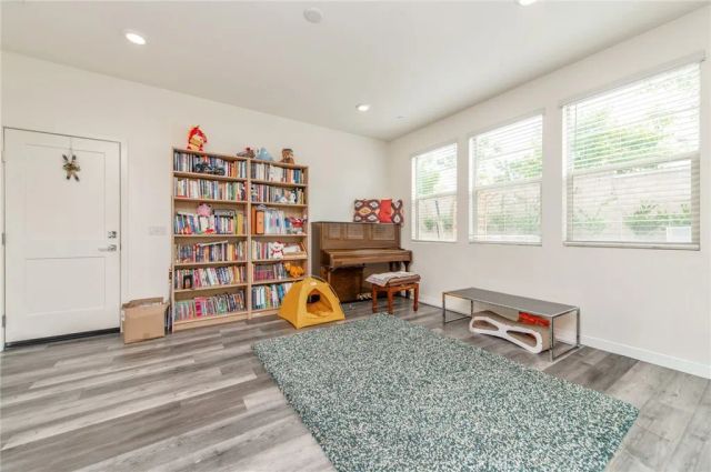 2205 Strawberry Court, Upland, CA 91786