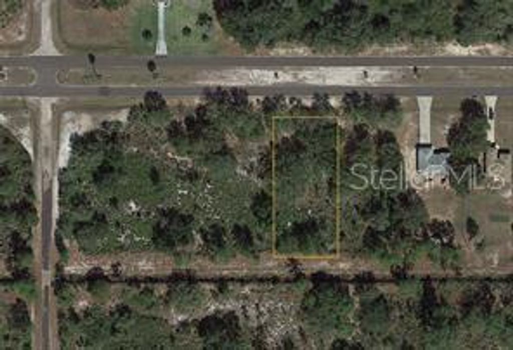 617 PARK AVENUE, Indian Lake Estates, FL 33855