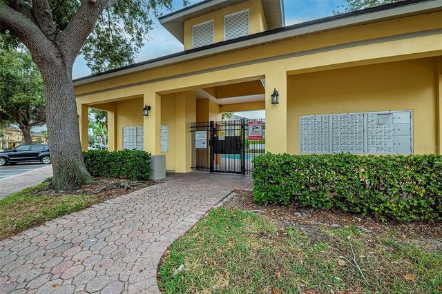170 COQUINA BAY DRIVE, St Petersburg, FL 33705