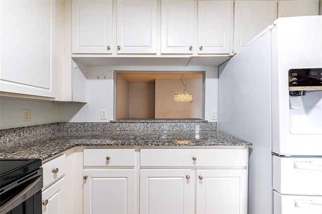 170 COQUINA BAY DRIVE, St Petersburg, FL 33705