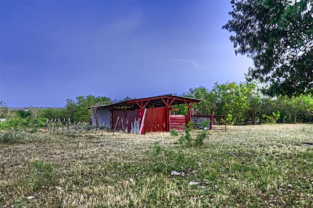 900 Williamson RD, Kyle, TX 78640
