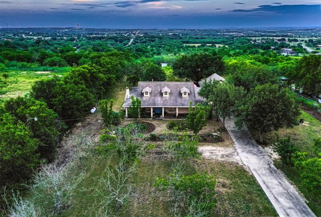 900 Williamson RD, Kyle, TX 78640