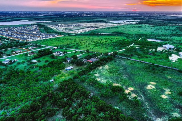 900 Williamson RD, Kyle, TX 78640