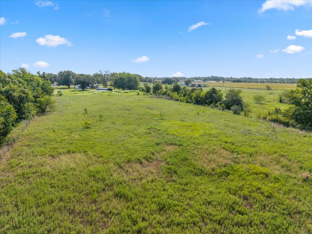 101 SE County Road 2240, Corsicana, TX 75109