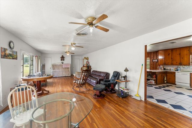 101 SE County Road 2240, Corsicana, TX 75109