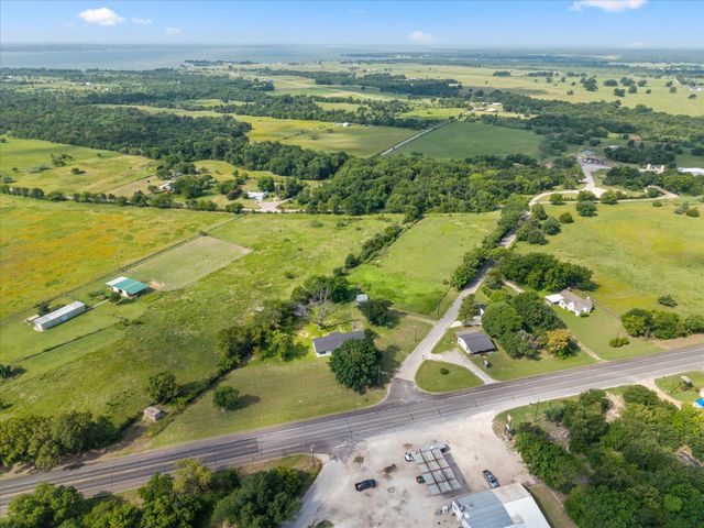 101 SE County Road 2240, Corsicana, TX 75109
