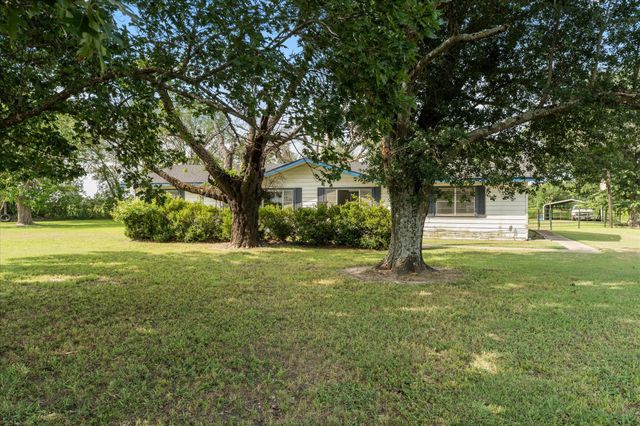 101 SE County Road 2240, Corsicana, TX 75109