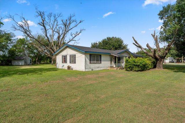 101 SE County Road 2240, Corsicana, TX 75109