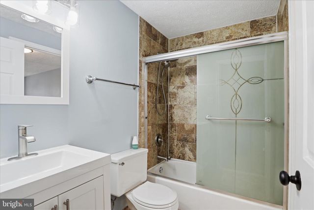 8418 WHITE FEATHER CT, Lorton, VA 22079