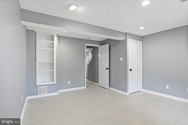 8418 WHITE FEATHER CT, Lorton, VA 22079