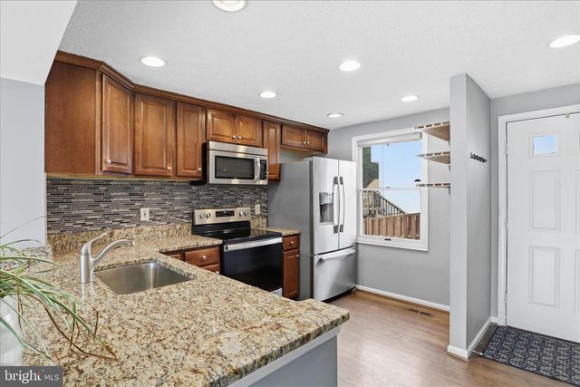 8418 WHITE FEATHER CT, Lorton, VA 22079