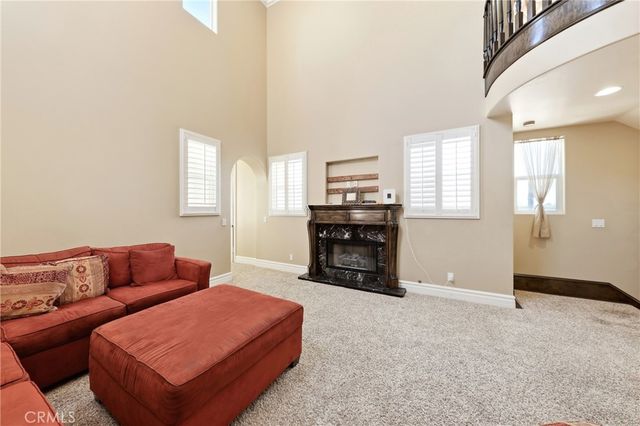 211 Chicago Ave, Huntington Beach, CA 92648
