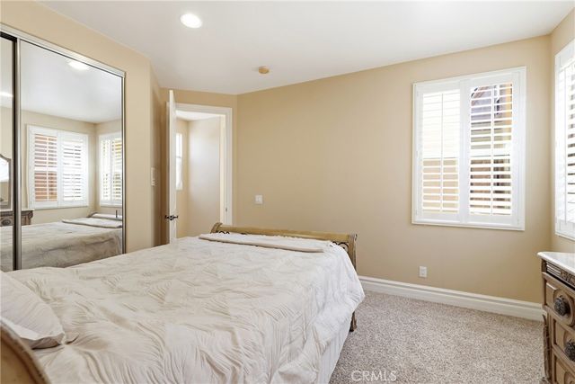 211 Chicago Ave, Huntington Beach, CA 92648