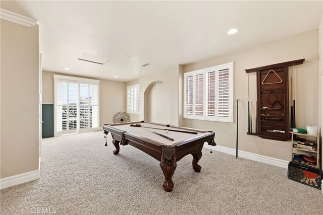 211 Chicago Ave, Huntington Beach, CA 92648