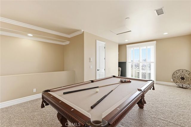 211 Chicago Ave, Huntington Beach, CA 92648