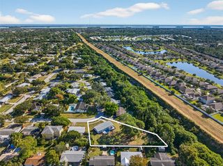 56 1st Court SW, Vero Beach, FL 32962