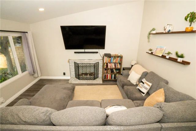 27626 Saffron Lane, Saugus, CA 91350