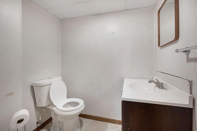 4500 S Packard AVENUE, Cudahy, WI 53110