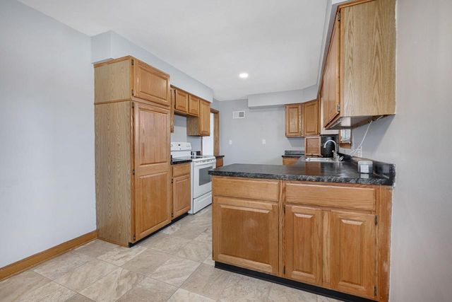 4500 S Packard AVENUE, Cudahy, WI 53110