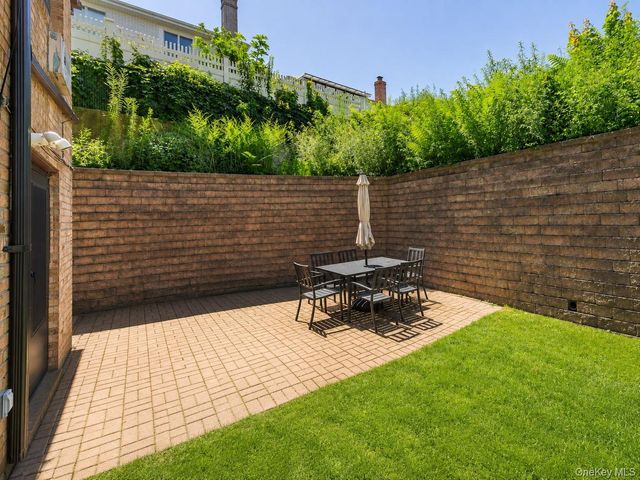 6138 233rd Street 24, Oakland Gardens, NY 11364