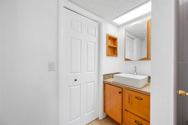 11511 113TH STREET 10A, Seminole, FL 33778