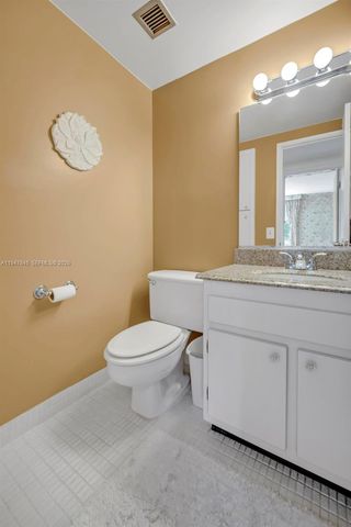 3800 Hillcrest Dr 316, Hollywood, FL 33021